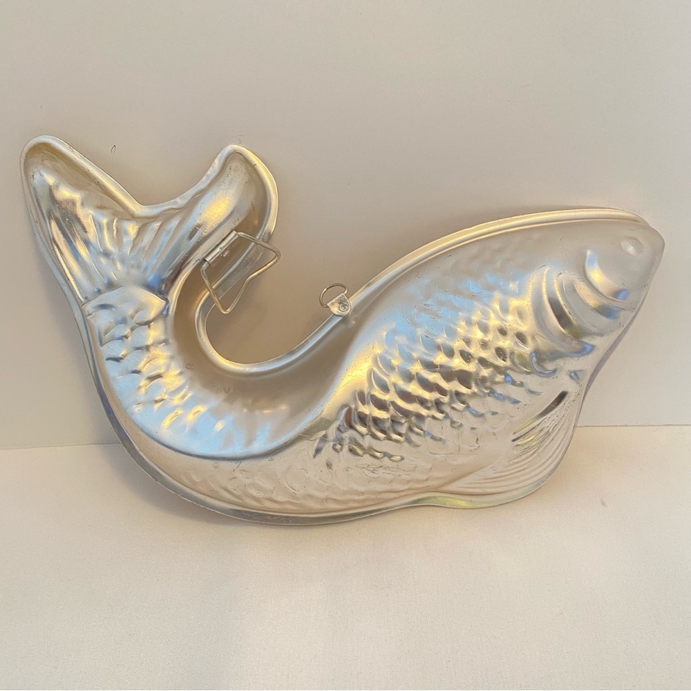 A.H.C. Hong Kong Koi Fish Jell-o Mold Wall Hanging Vintage 1963